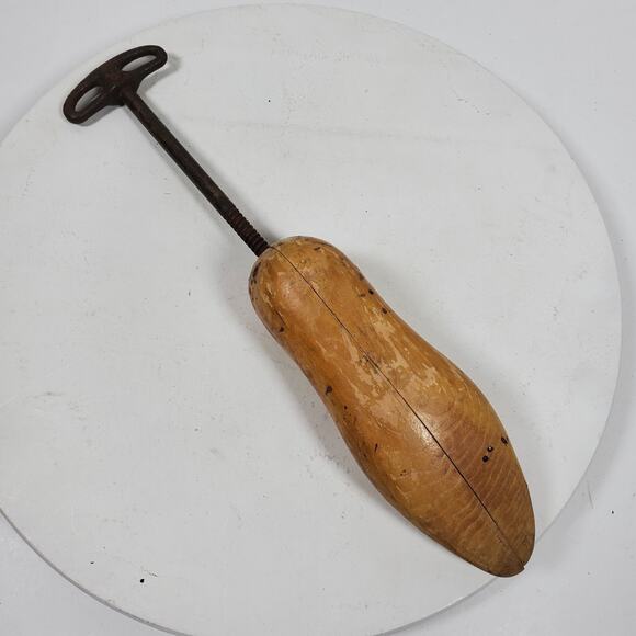 Vintage Geo E. Belcher Wood Shoe Stretcher No. 2 - Picture 5 of 8